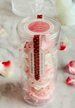 Load image into Gallery viewer, délice glacé - heart rosettes
